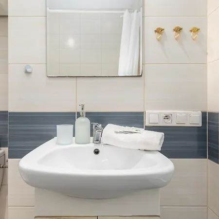 Apartment Jana Kazimierza 28 By Homeprime *